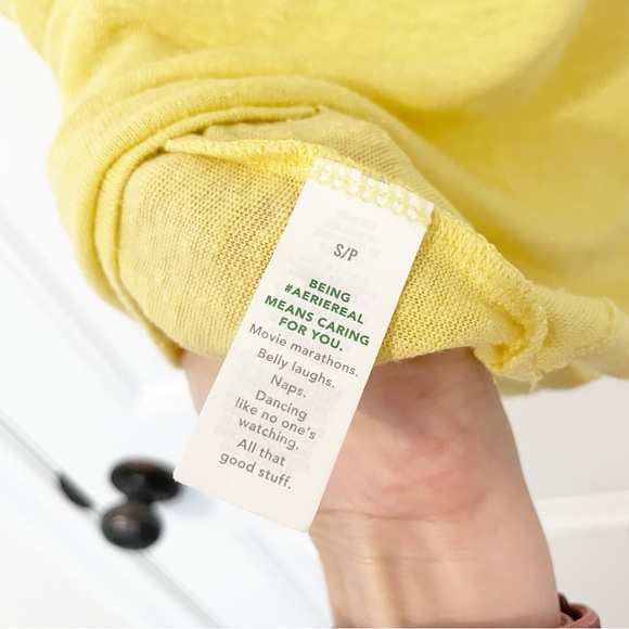 Aerie Breezy Graphic Boyfriend T-Shirt in Citron Yellow
Size Small - Picture 4 of 5
